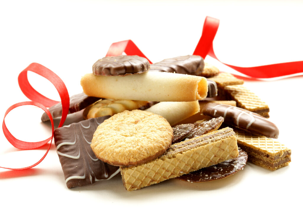 Cookies & Biscuits in Plastic Cups